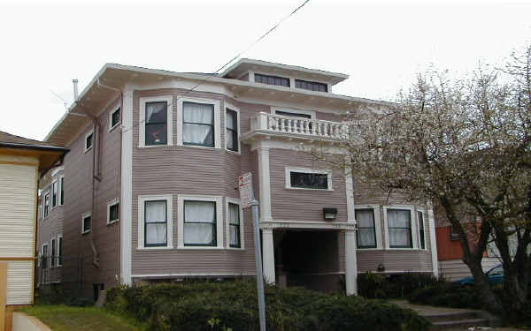 731-737 56th St in Oakland, CA - Foto de edificio - Building Photo