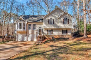 1319 Towne Harbor Trail in Woodstock, GA - Building Photo