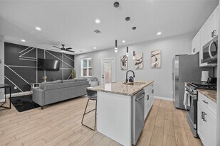 7422 Mount St in Houston, TX - Building Photo