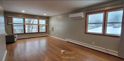 7734 W Addison St, Unit 2 in Chicago, IL - Building Photo - Building Photo