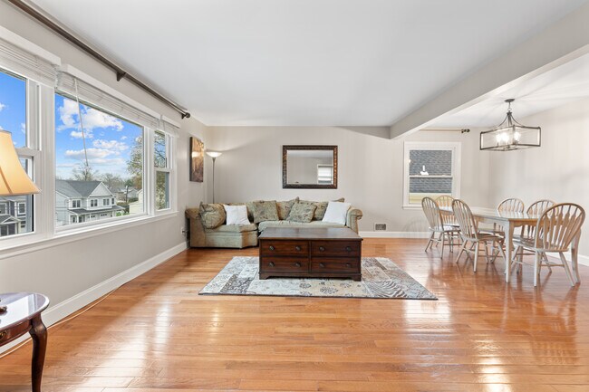 548 Downer St, Unit #2 in Westfield, NJ - Building Photo - Building Photo