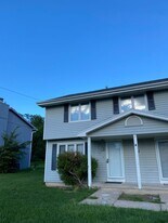 1479-1481 NW 81st St in Clive, IA - Building Photo