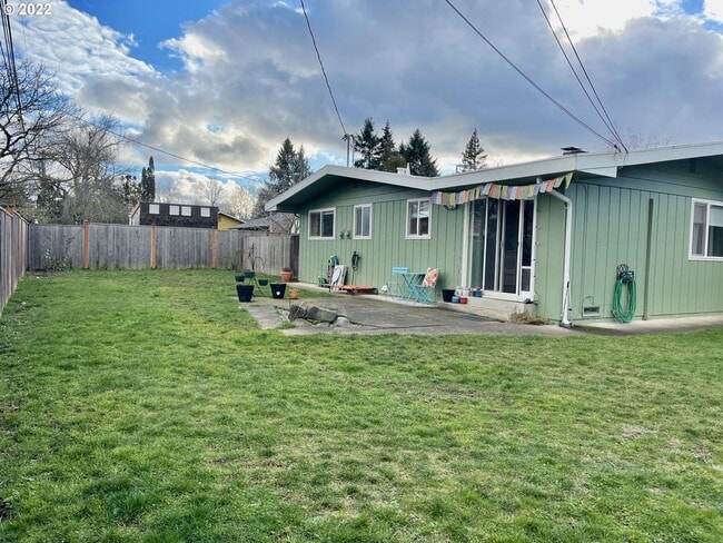 3440 Westward Ho Ave in Eugene, OR - Building Photo - Building Photo