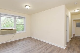 1850 N Humboldt Blvd in Chicago, IL - Building Photo - Building Photo