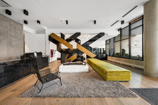 111 S Peoria St in Chicago, IL - Building Photo - Building Photo