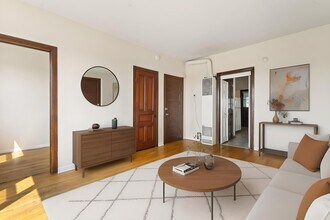 3003 N Ashland Ave in Chicago, IL - Building Photo - Building Photo