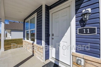11 Walnut St in Ashville, OH - Building Photo - Building Photo