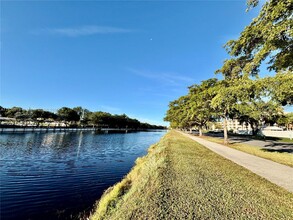 3051 S Palm Aire Dr in Pompano Beach, FL - Foto de edificio - Building Photo