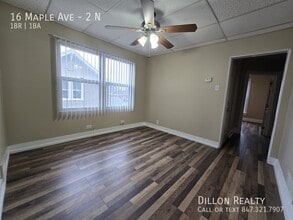 16 Maple Ave in Waukegan, IL - Building Photo - Building Photo