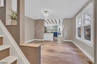 35 Portland Pl in Montclair, NJ - Building Photo - Building Photo