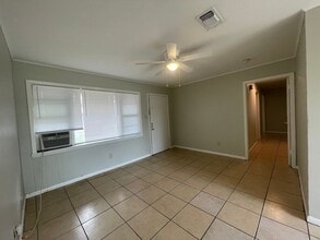 2200 Pat St in Nacogdoches, TX - Building Photo - Building Photo