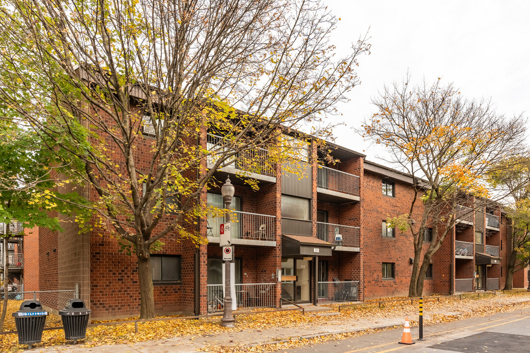 275 Du Château-D'eau Rue in Québec, QC - Building Photo