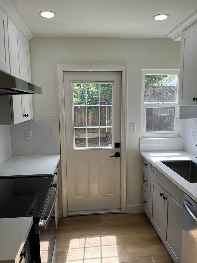 886 Brent Dr in Cupertino, CA - Building Photo - Building Photo