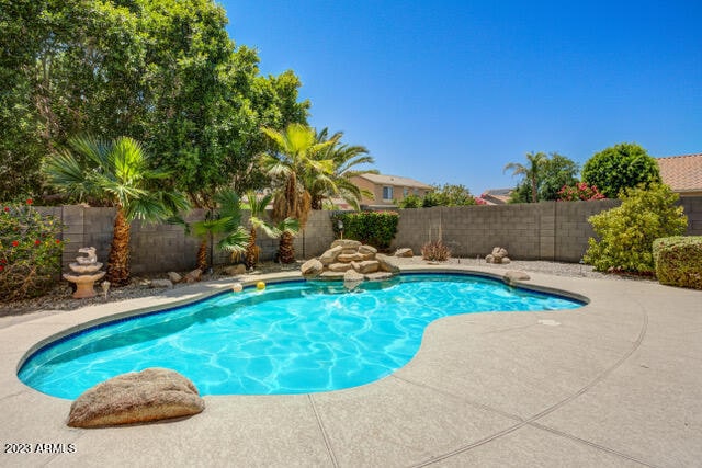 17817 W Acapulco Ln in Surprise, AZ - Building Photo - Building Photo