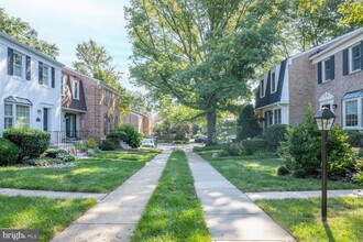 1608 Dunterry Pl, Unit 1210 in McLean, VA - Building Photo - Building Photo