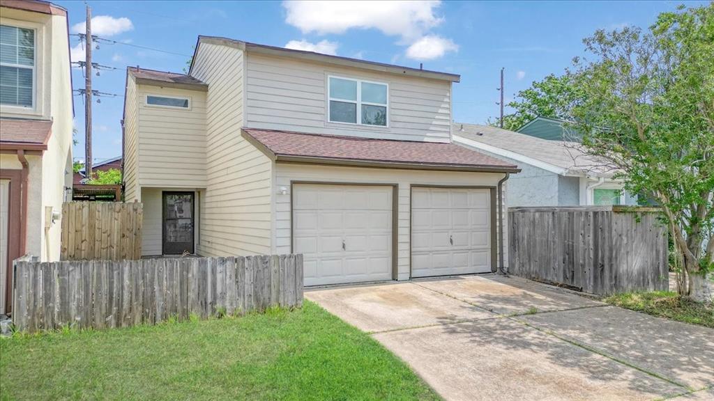 10254 Bridgeland Ln in Houston, TX - Building Photo