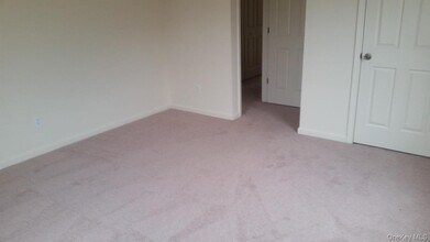 25 Henry W Dubois Dr-Unit -35 in New Paltz, NY - Building Photo - Building Photo