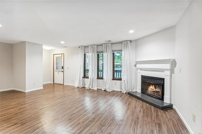 15022 Baxter Village Dr in Chesterfield, MO - Foto de edificio - Building Photo