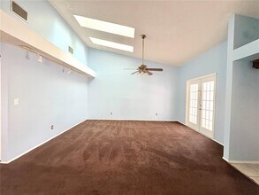 3700 Cuernavaca Ct in Largo, FL - Building Photo - Building Photo