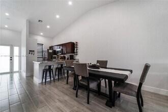 6711 NW 193rd Ter in Hialeah, FL - Building Photo - Building Photo