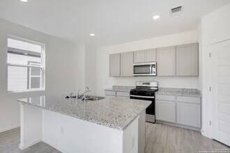 4422 Chandler Rd in San Antonio, TX - Building Photo - Building Photo