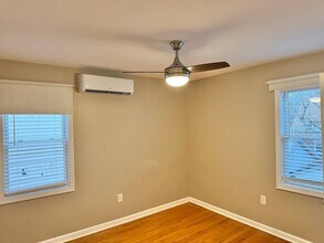 207-03 34th Ave in Queens, NY - Building Photo - Building Photo