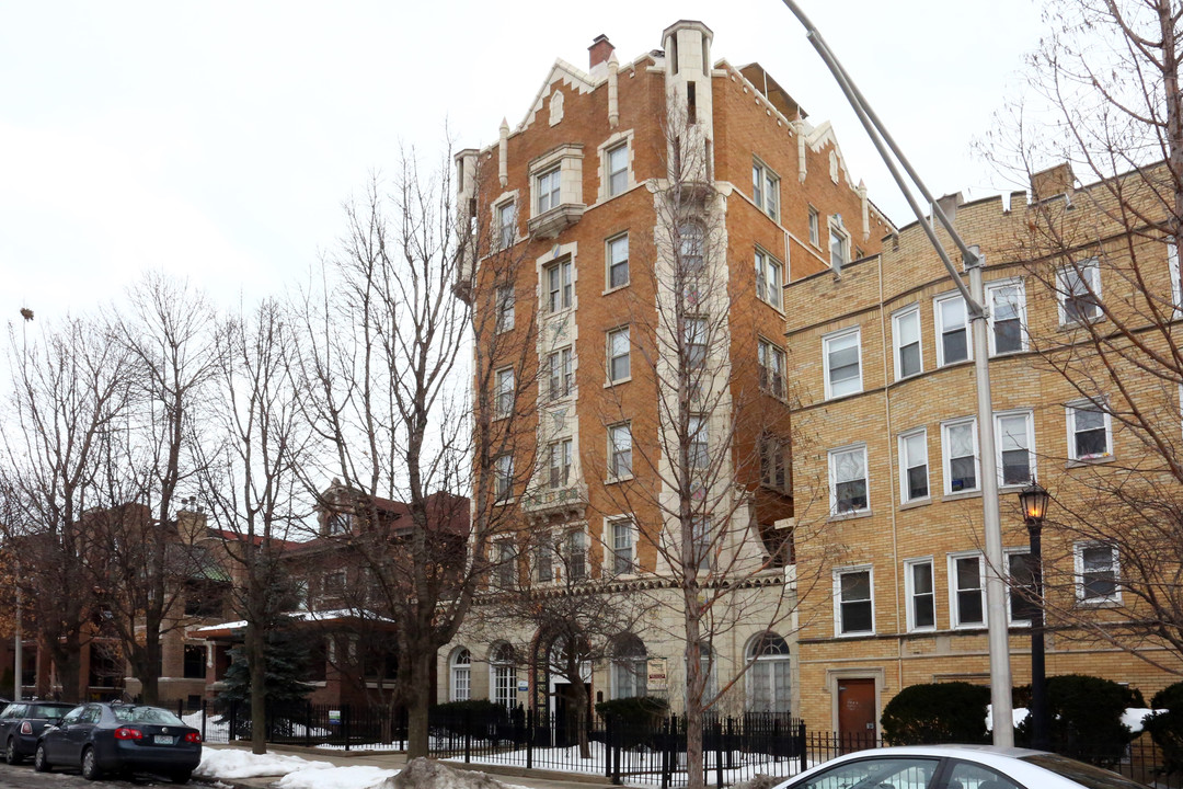 4521 N. Malden St. in Chicago, IL - Building Photo