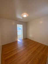 670 Oak Grove Ave in Menlo Park, CA - Building Photo - Building Photo