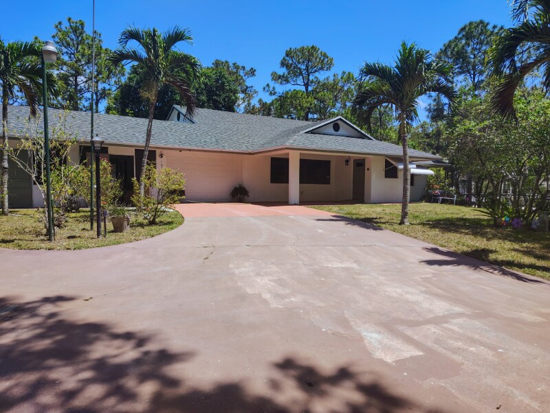 16476 1017th Dr in Jupiter, FL - Building Photo