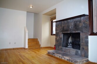 17 Village Way in Vernon, NJ - Building Photo - Building Photo