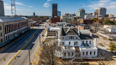 1527 Gervais St in Columbia, SC - Foto de edificio - Building Photo