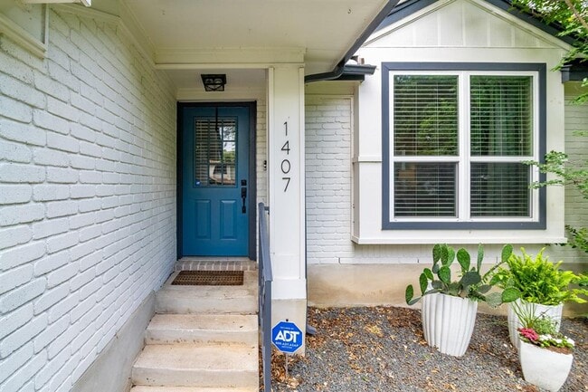 1407 Elm Brook Dr in Austin, TX - Building Photo - Building Photo