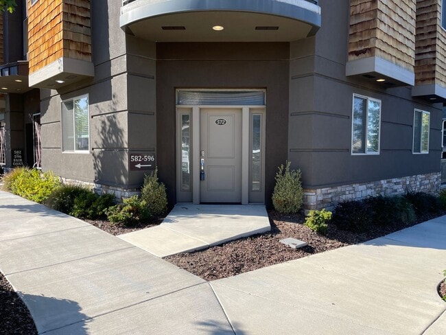 property at 572 Fair Oaks Ave