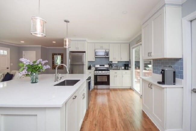 39 Grafton St in Newport, RI - Building Photo - Building Photo