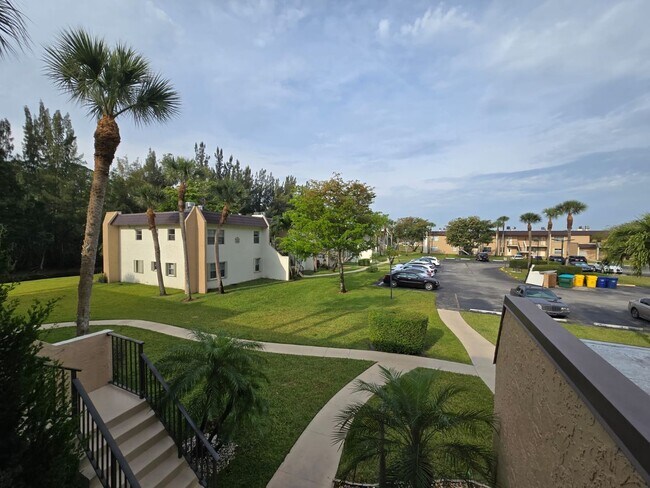 4204 N Dixie Hwy in Oakland Park, FL - Building Photo - Building Photo