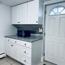 36 Summer St, Unit Rear in Stoneham, MA - Building Photo - Building Photo