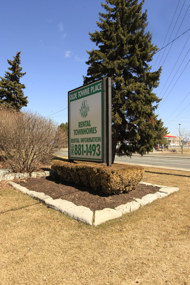 Olde Towne Place in Markham, ON - Building Photo - Building Photo