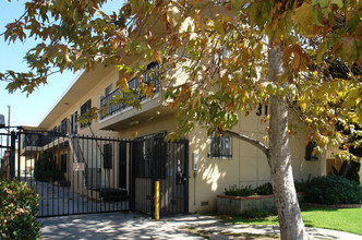 3106 Bagley Ave in Los Angeles, CA - Building Photo - Building Photo