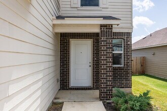 2418 Bart Cv in San Antonio, TX - Building Photo - Building Photo