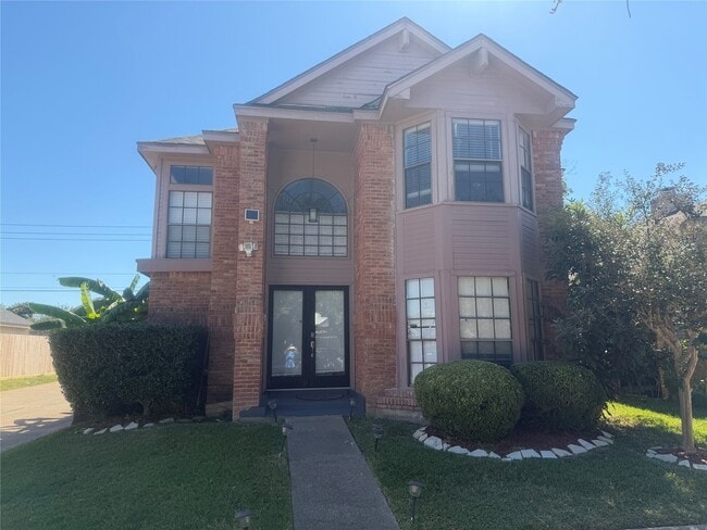 13811 Purplemartin St