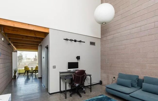 property at 727 E Portland St