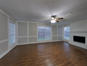 5343 Kent Dr in Pasadena, TX - Building Photo - Building Photo