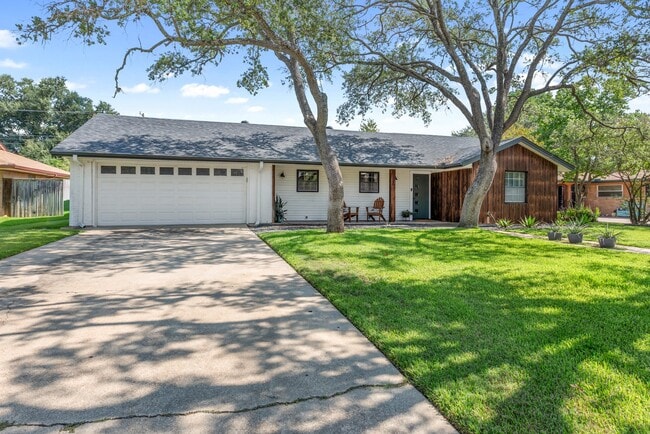 property at 3404 Parkway Terrace