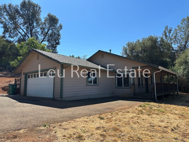 property at 5270 Bonnie Lou Ln