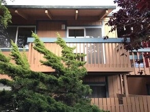 1080 8th St in Arcata, CA - Foto de edificio - Building Photo