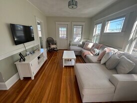 15 Farmer Rd in Arlington, MA - Building Photo