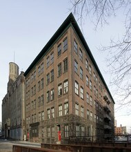 428-440 N 13th St in Philadelphia, PA - Foto de edificio - Building Photo