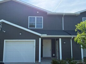 46 Roger Chaffee Dr in Buffalo, NY - Building Photo