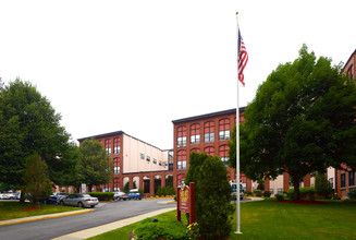 Taber Mills in New Bedford, MA - Foto de edificio - Building Photo