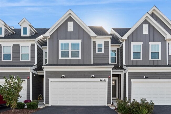 property at 2206 Weatherbee Ln